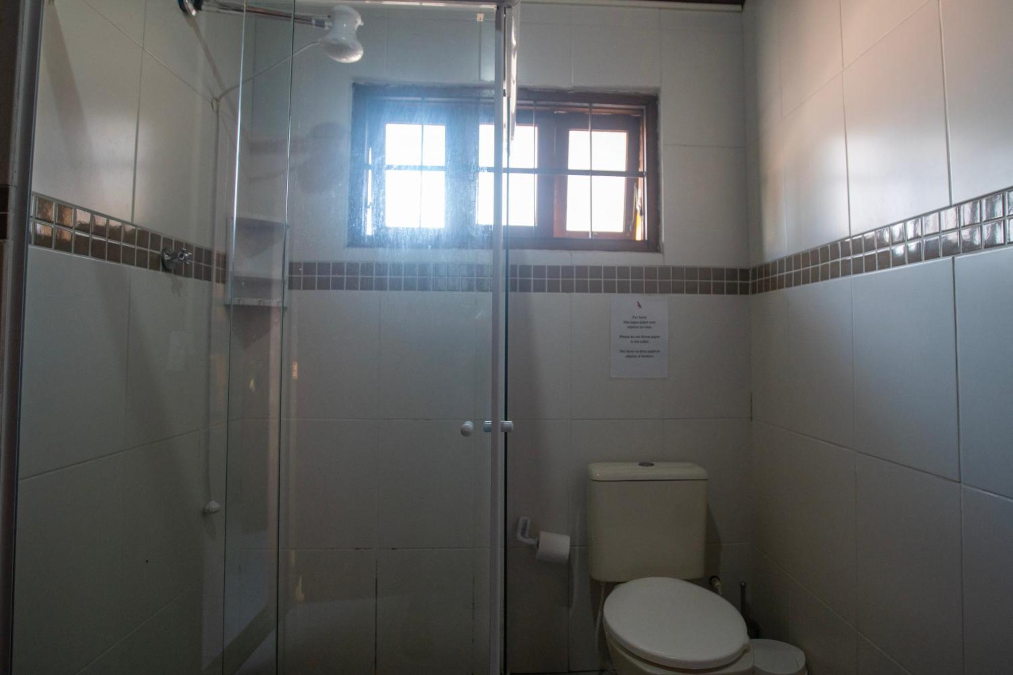 Hostel Capricornio Carcara Карагуататуба Екстериор снимка