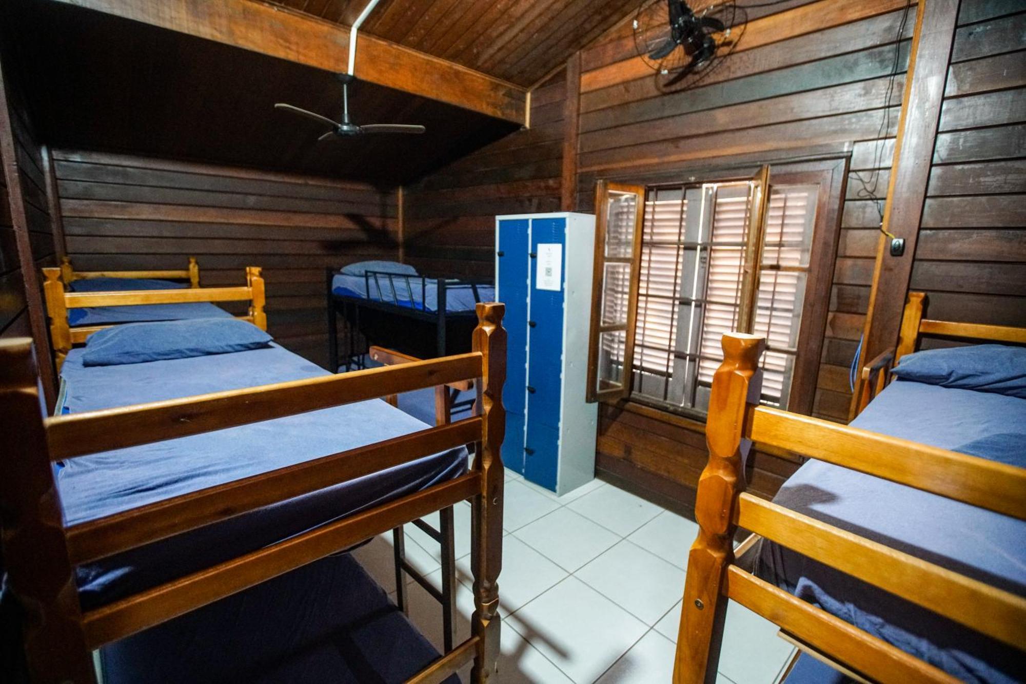 Hostel Capricornio Carcara Карагуататуба Екстериор снимка